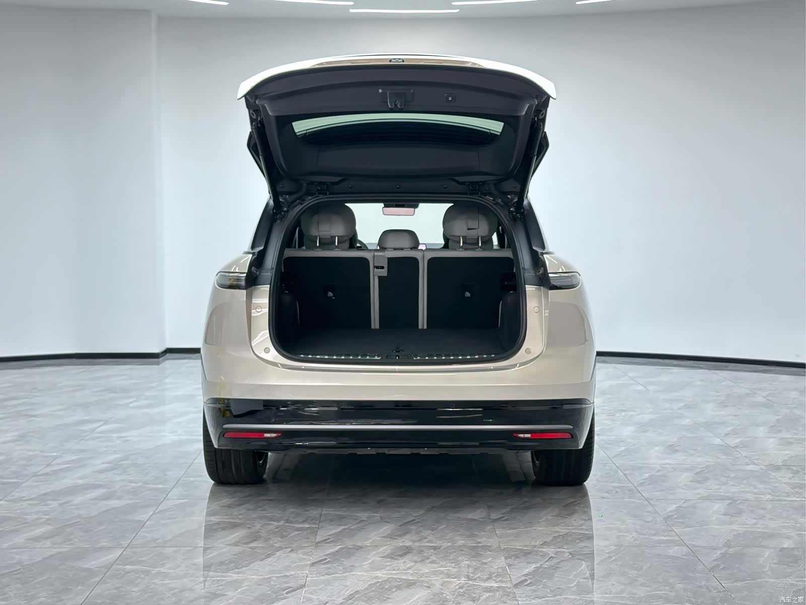 NIO ES6, 2025 20