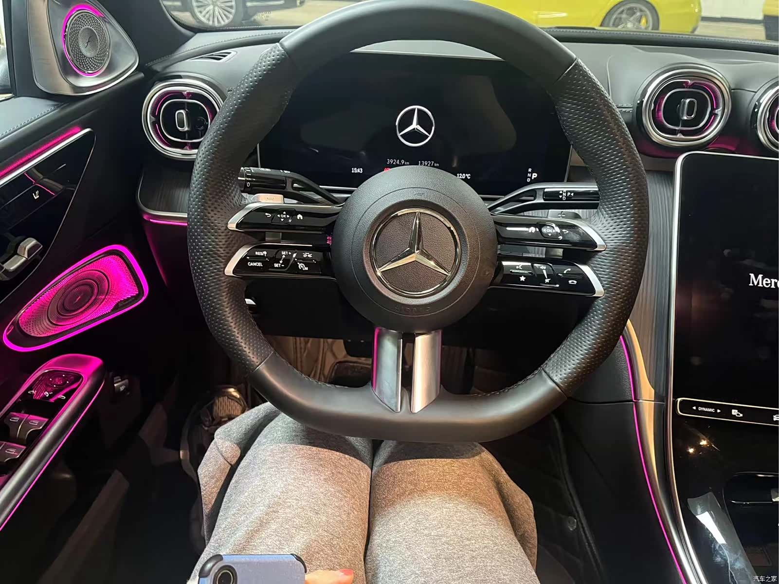 Mercedes-Benz C-Class, 2023 10
