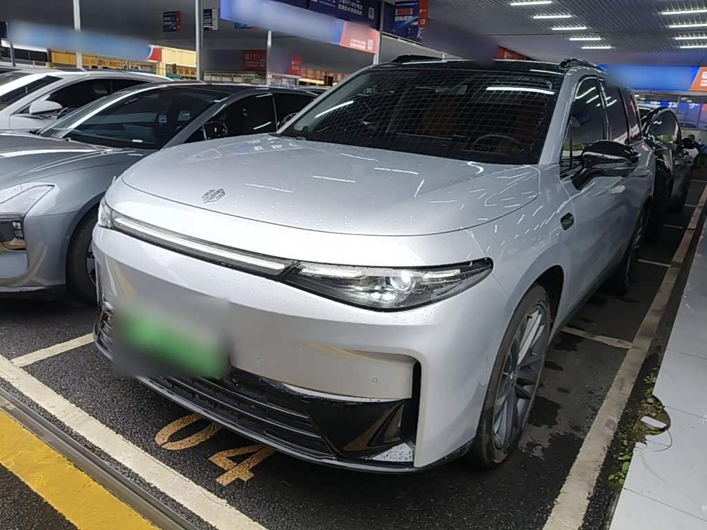 Leapmotor C16