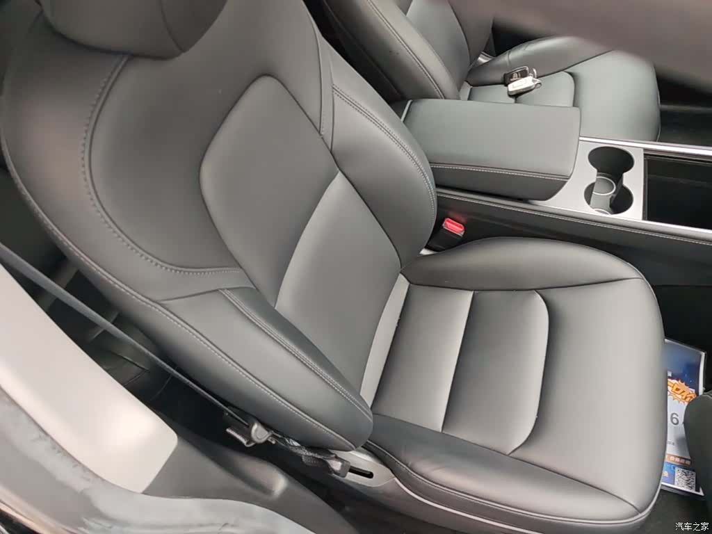 Tesla Model Y, 2022 25
