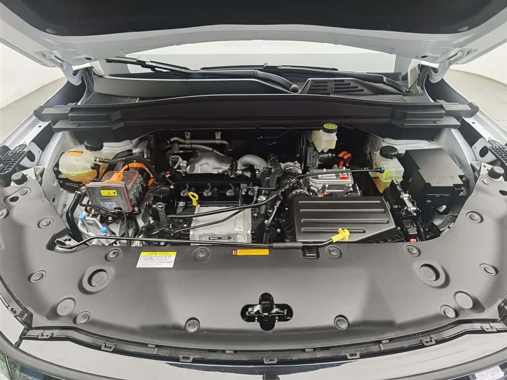 Li Auto L8, 2025 6