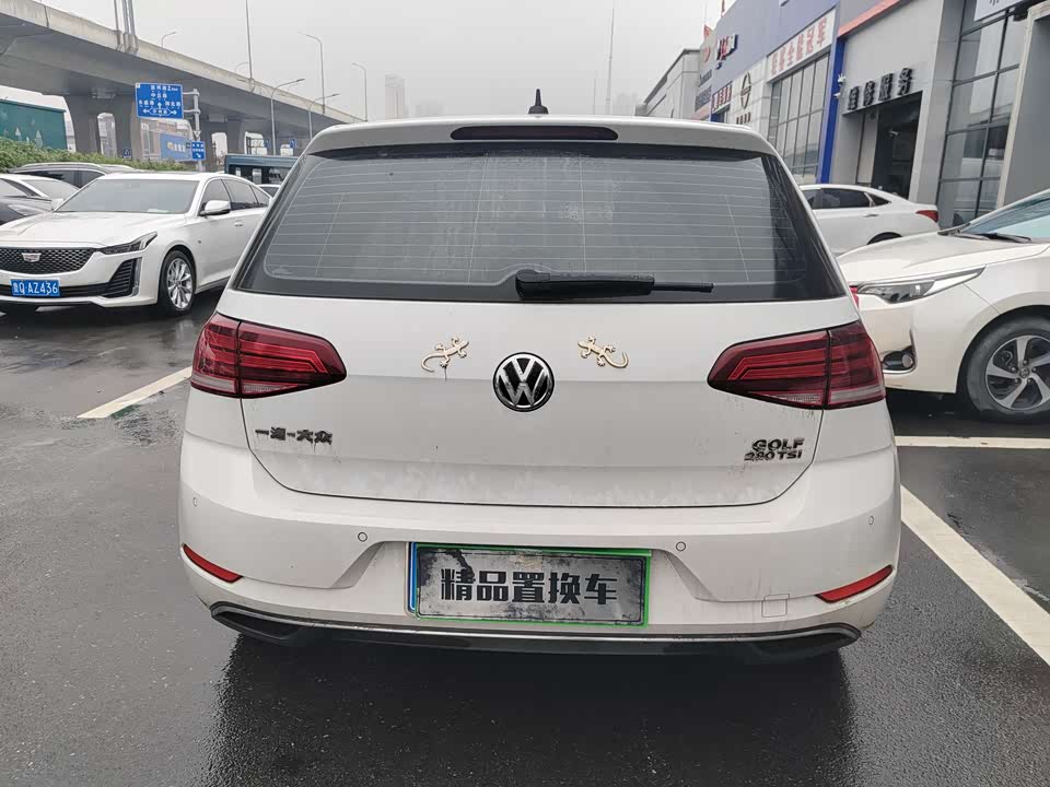 Volkswagen golf