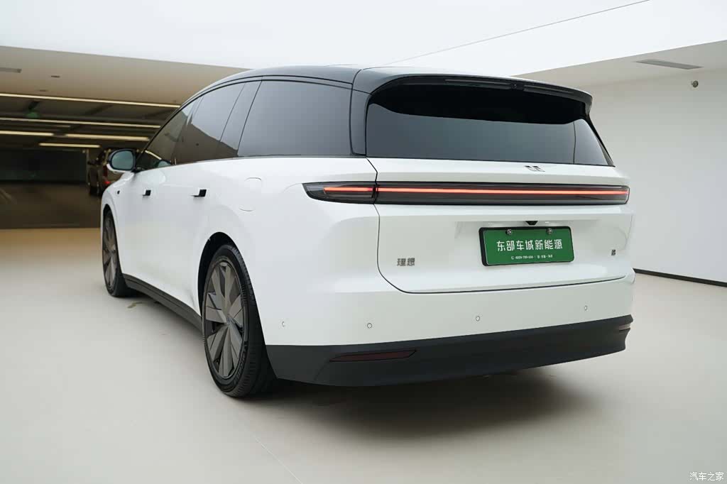 Li Auto i8, 2026 все фото