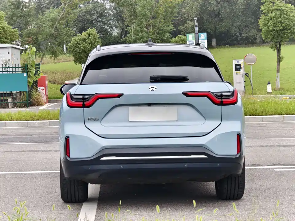 NIO ES6