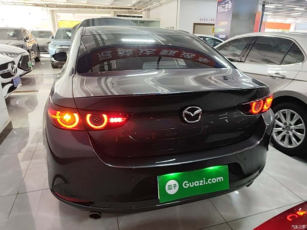 Mazda Mazda3, 2022 6