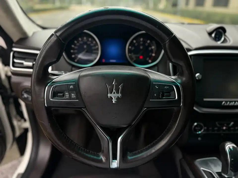 Maserati Ghibli