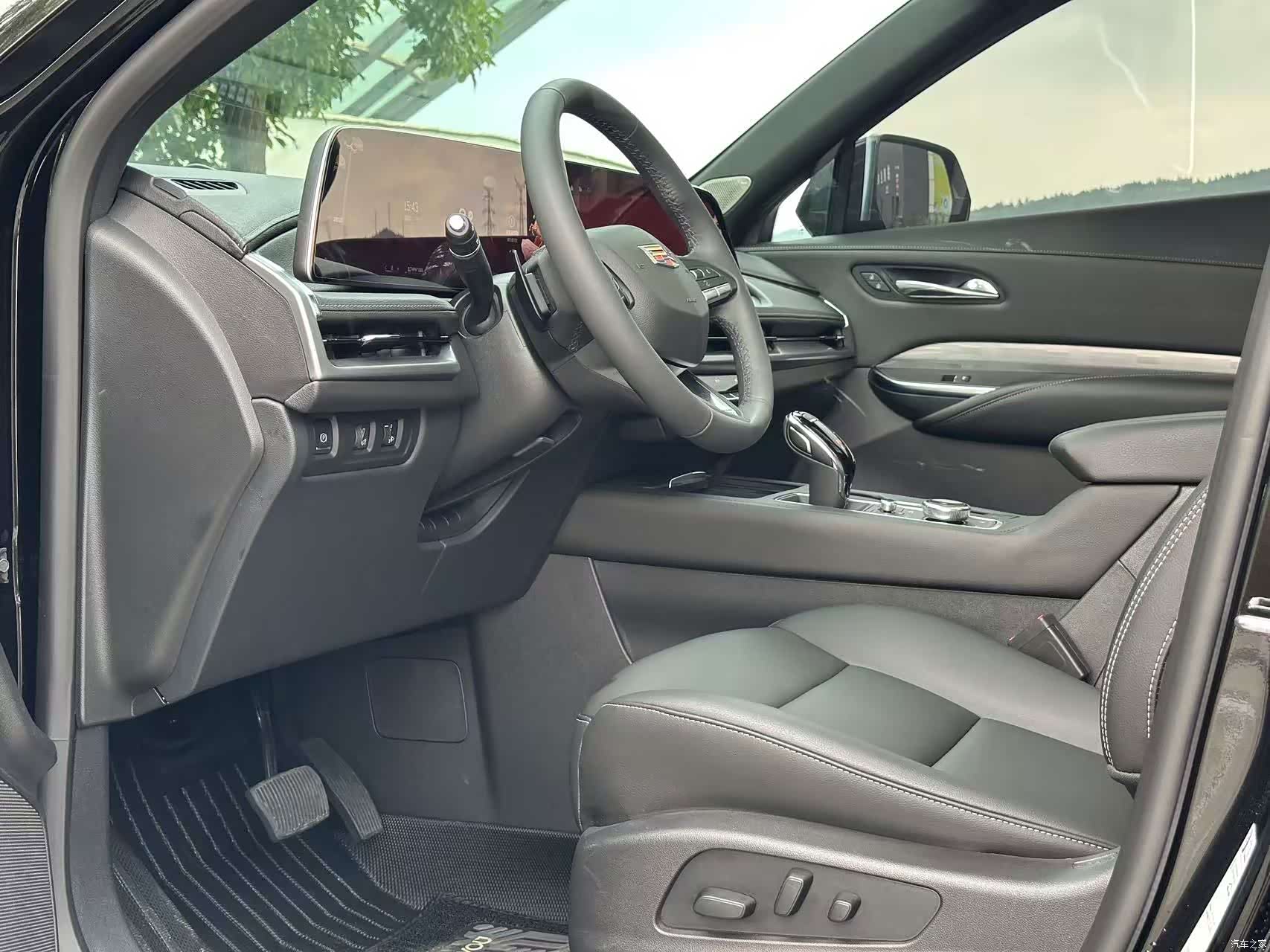 Cadillac XT4, 2026 9
