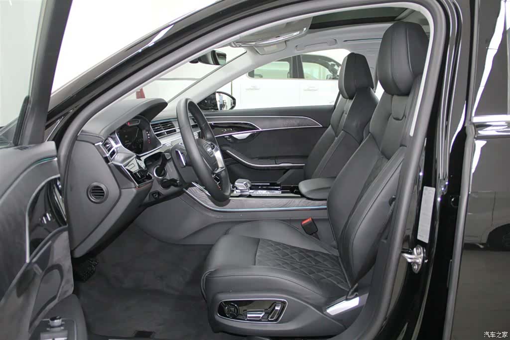 Audi A8L, 2023 7