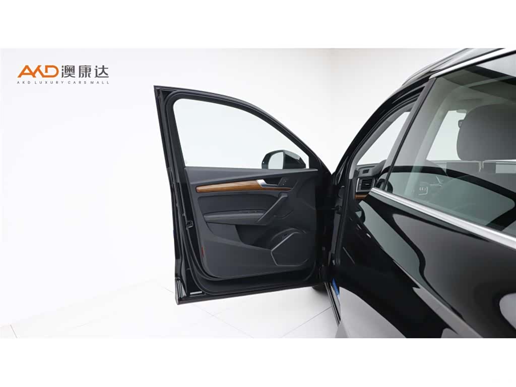 Audi Q5L, 2020 10