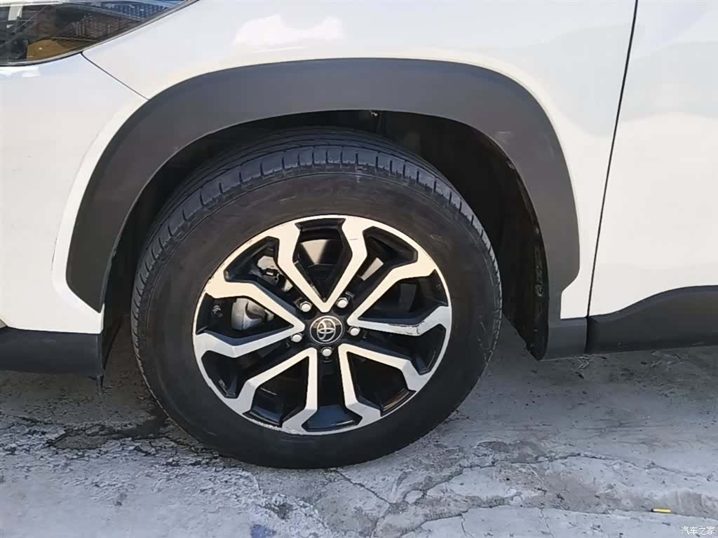 Toyota Frontlander, 2024 23