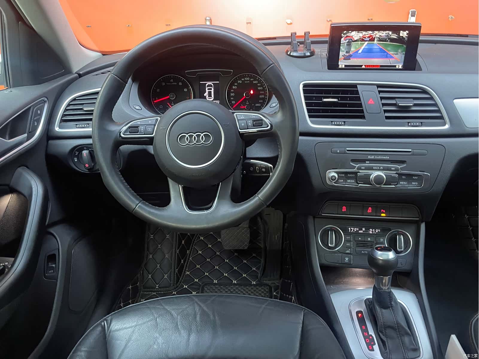 Audi Q3, 2018 10
