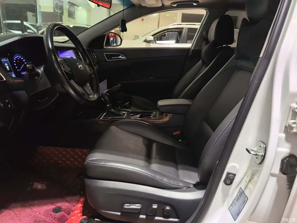 Hyundai DLX, 2016 15