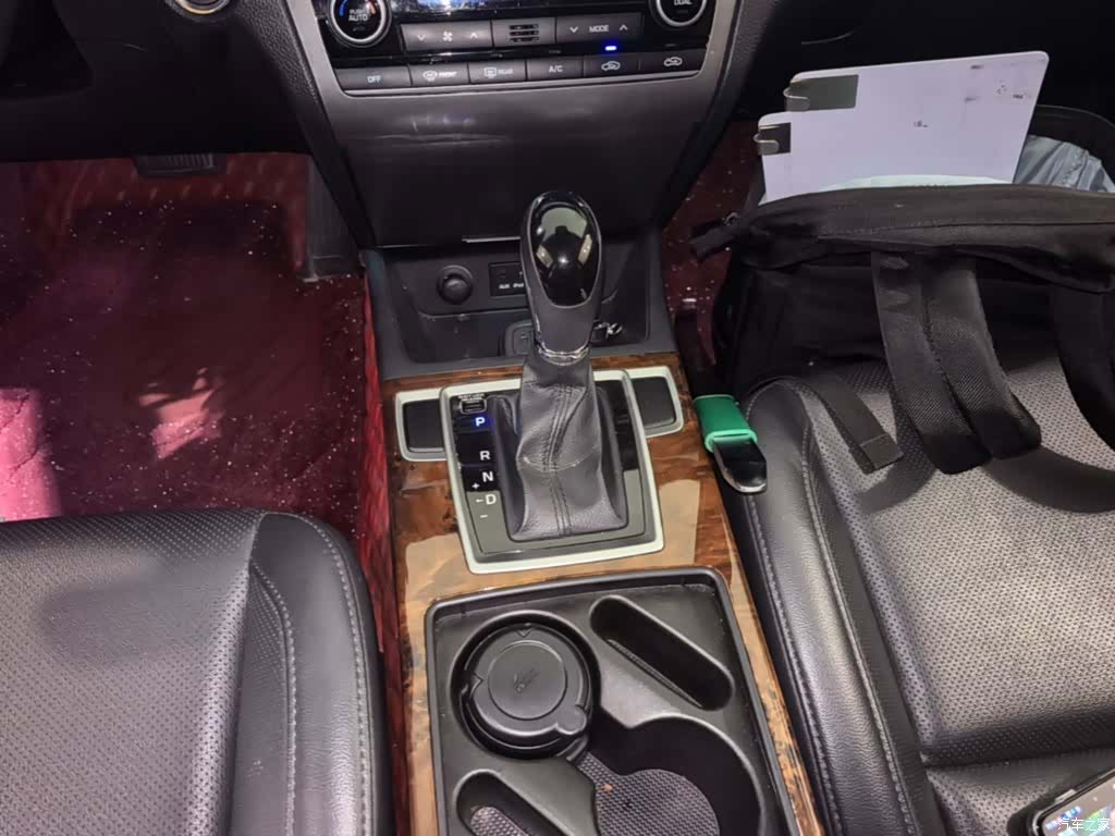Hyundai DLX, 2016 14
