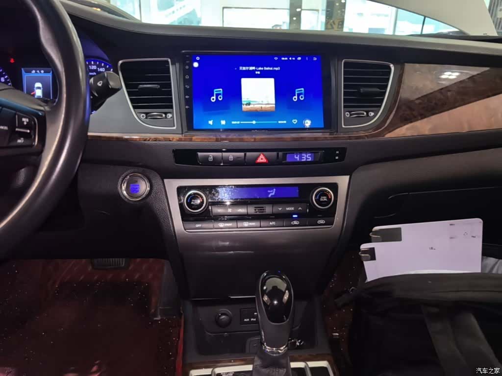 Hyundai DLX, 2016 13