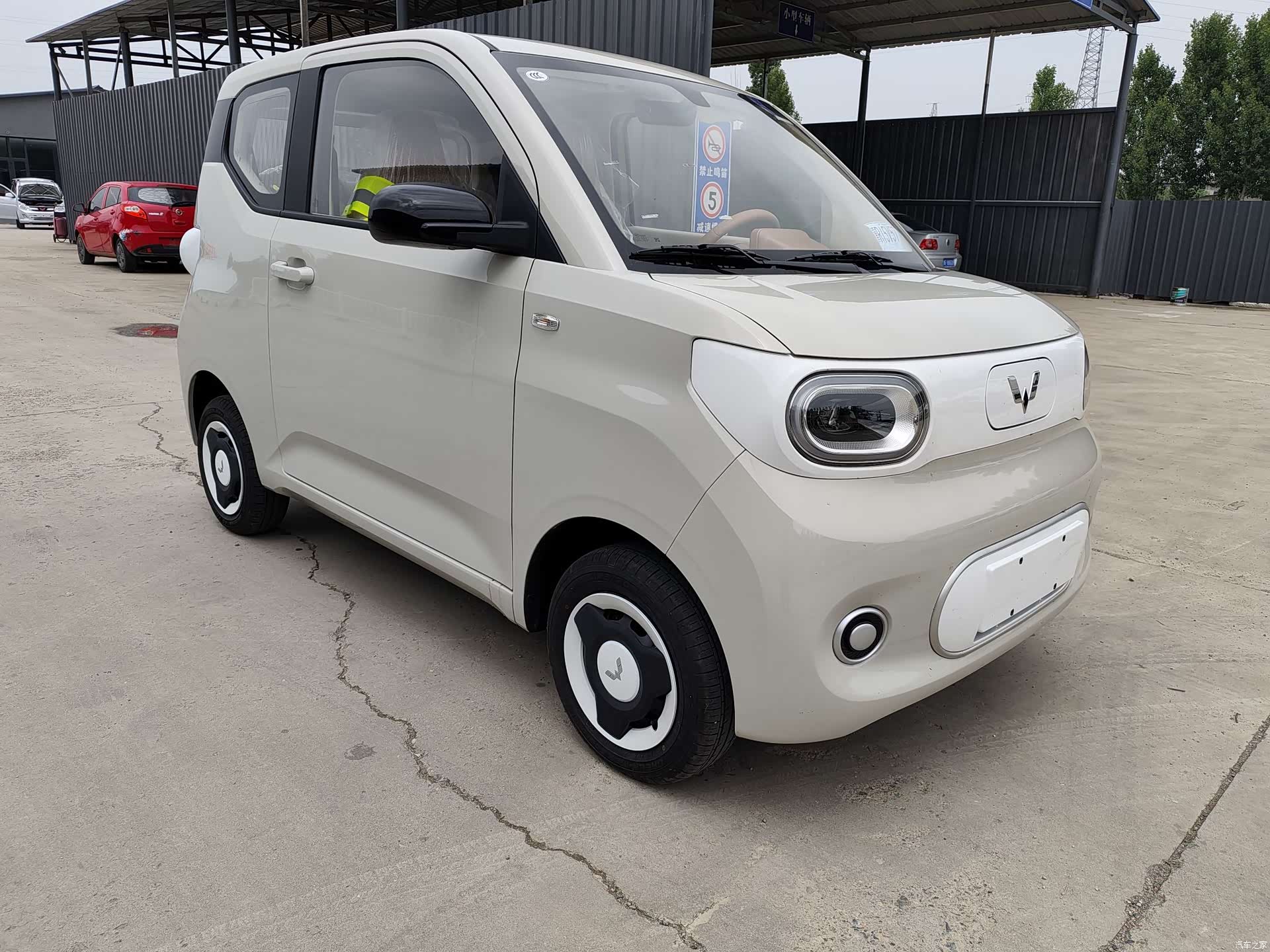 Wuling MINIEV, 2026 7