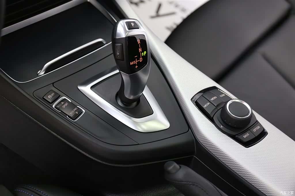 BMW 1 Series, 2019 12