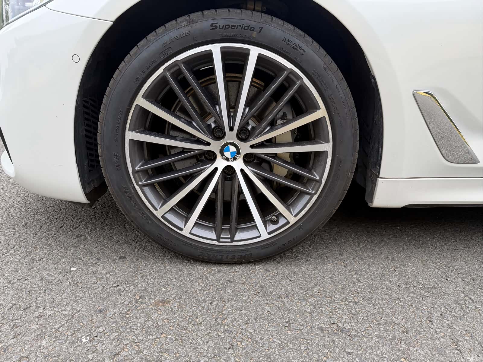 BMW 5 Series, 2020 4