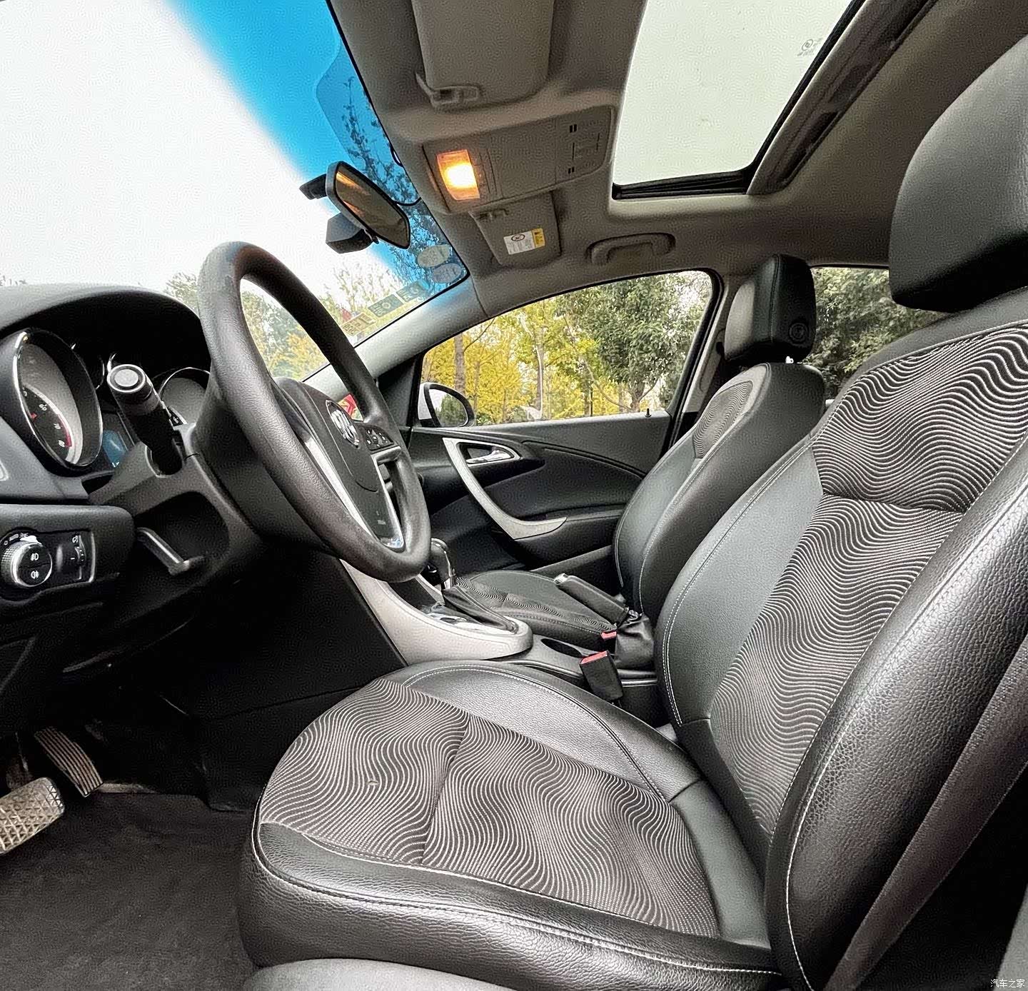 Buick XT, 2013 4