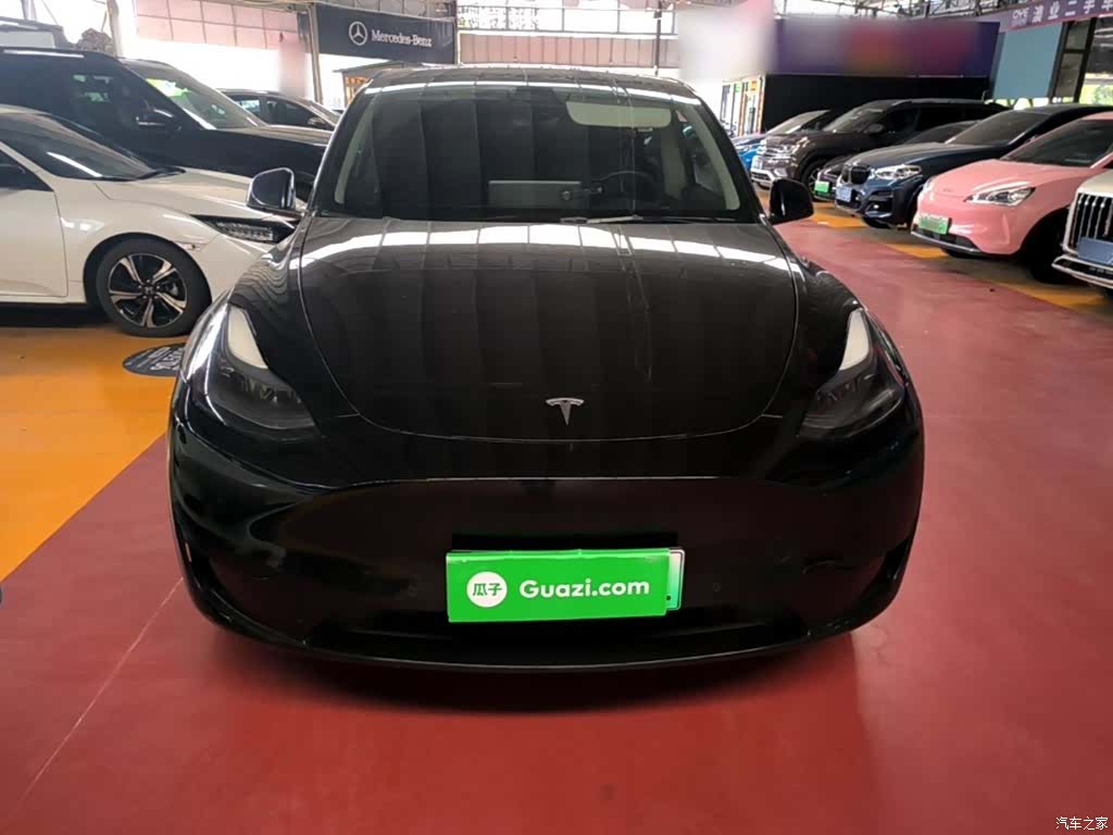 Tesla Model Y, 2023 3