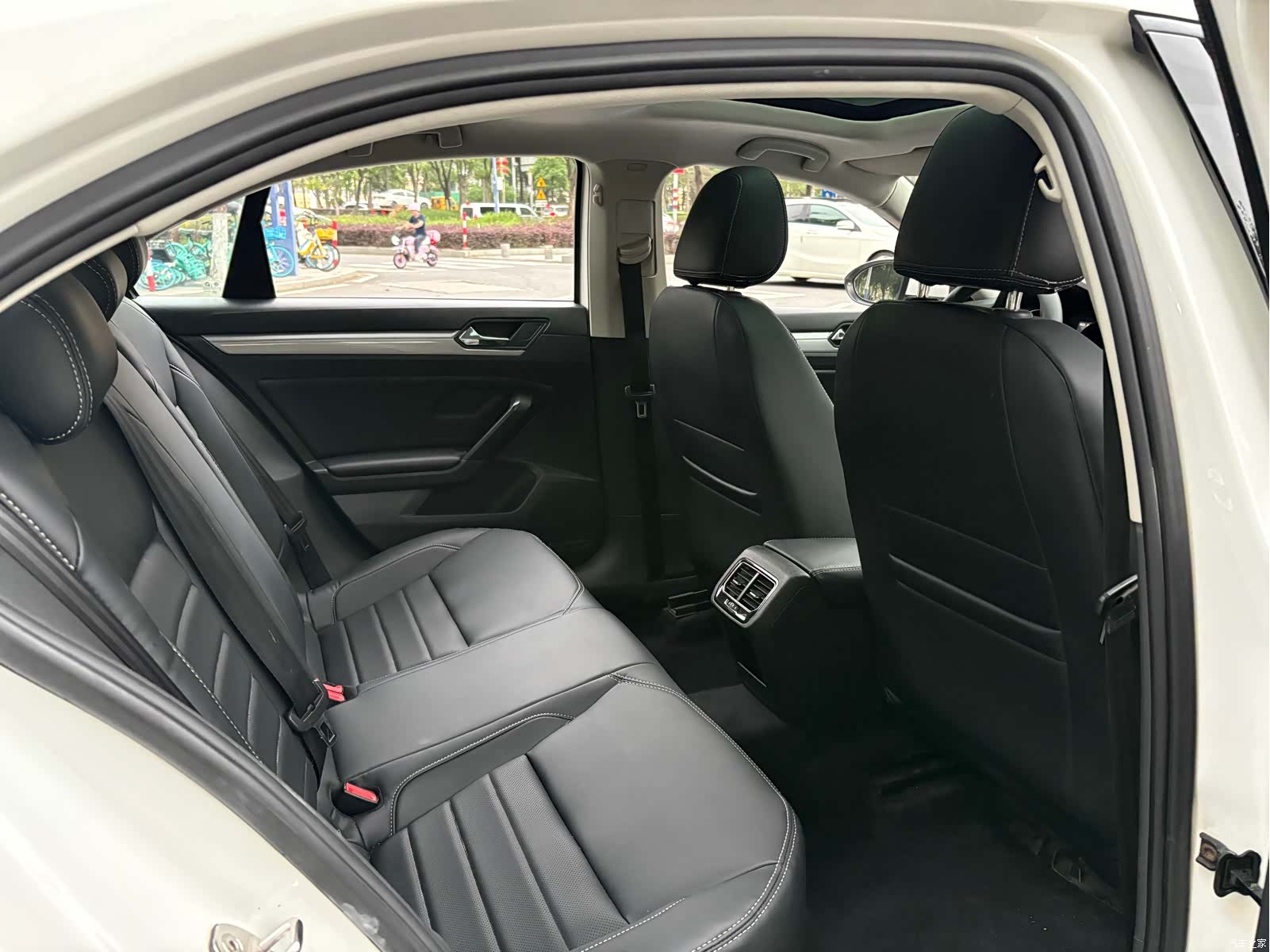 Volkswagen Lamando, 2017 13
