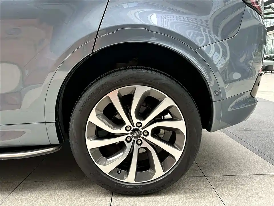 Land Rover Discover sports