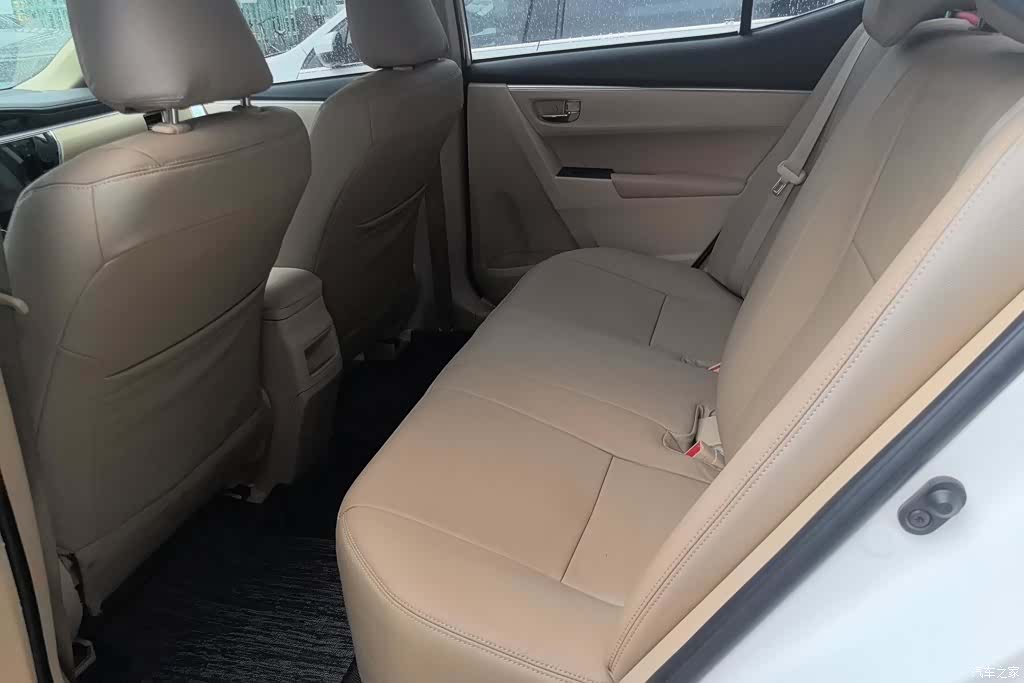 Toyota Corolla, 2016 11