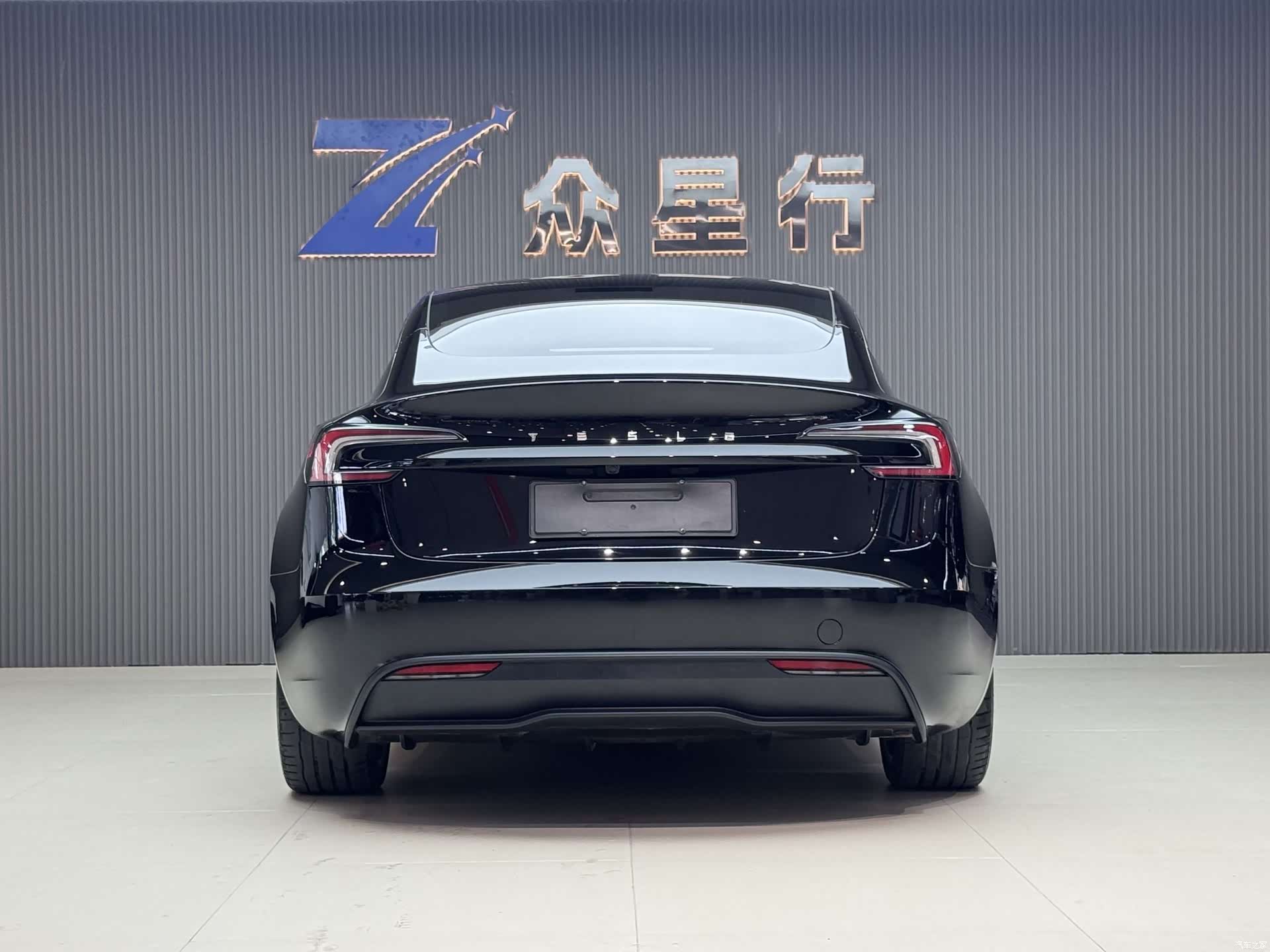 Tesla Model 3, 2023 10
