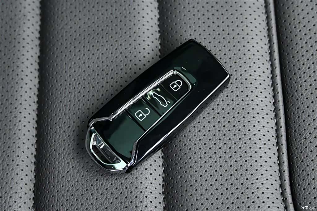 Volkswagen Touareg, 2025 39