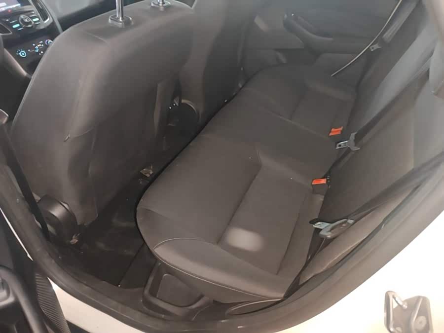 Ford Focus 2015, фото 12