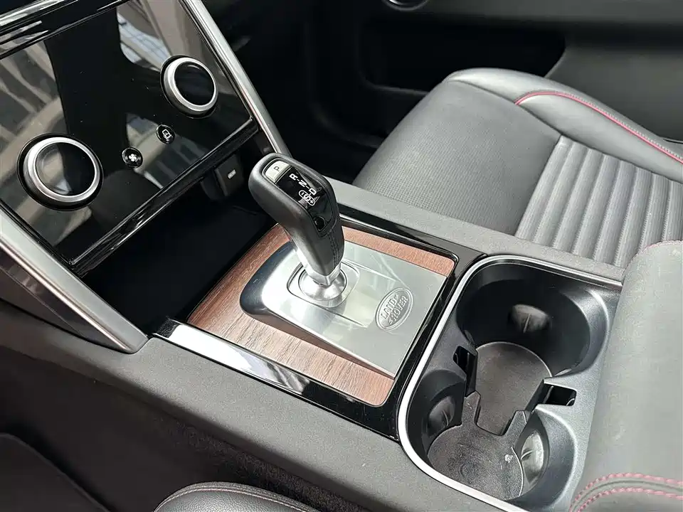 Land Rover Discover sports