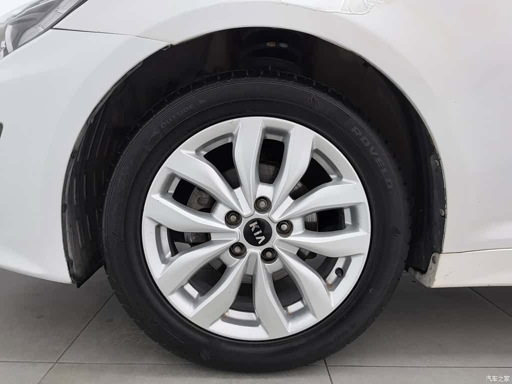 Kia K5, 2015 17