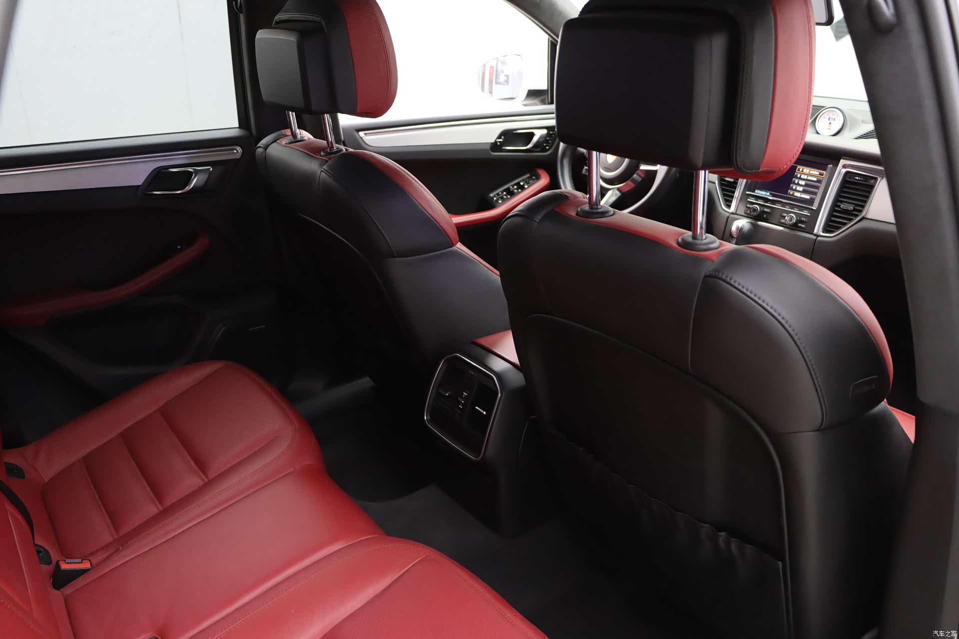 Porsche Macan, 2015 30