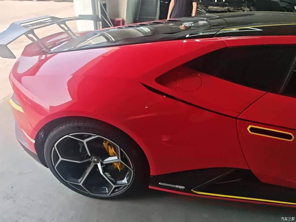Lamborghini Huracán, 2021 3