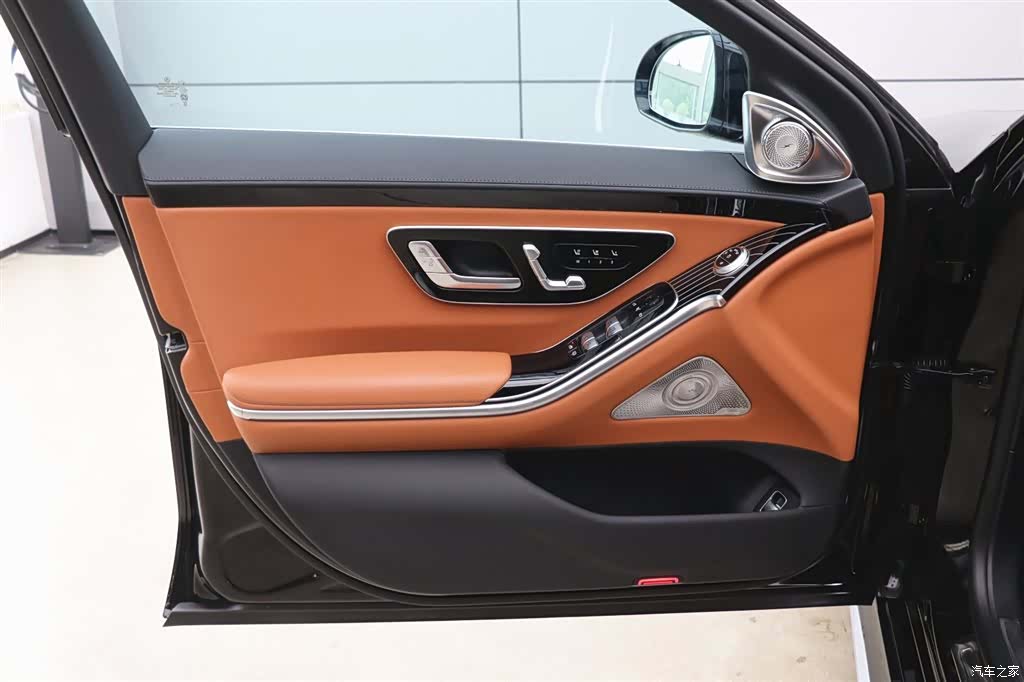 Mercedes-Benz S-Class, 2023 10