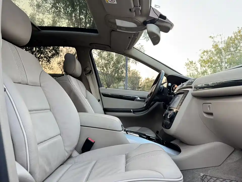 Mercedes-Benz R-class