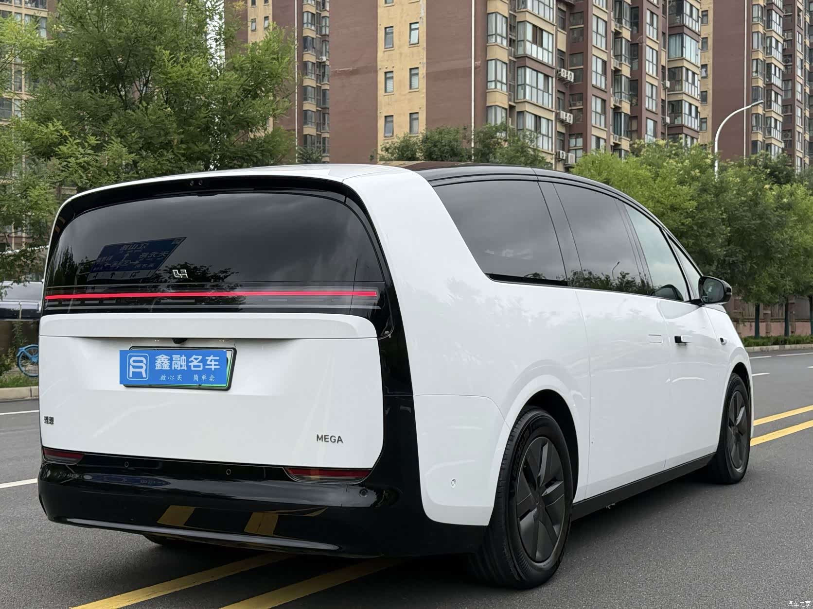 Li Auto MEGA, 2025 26