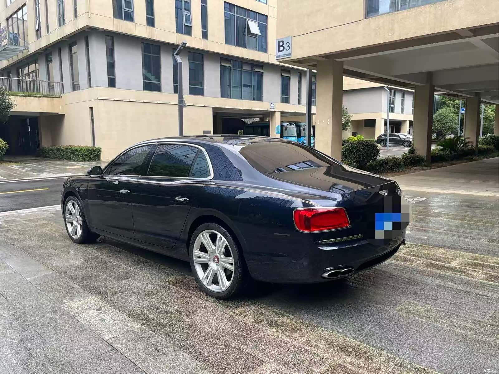Bentley Flying Spur, 2016 9