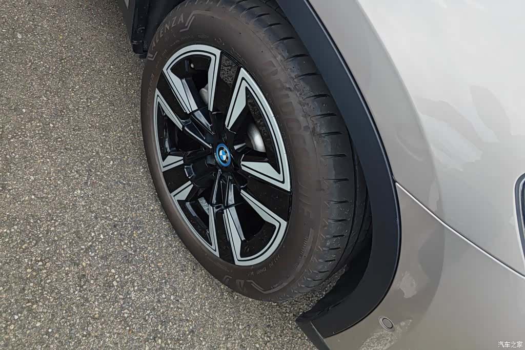BMW iX3, 2021 6