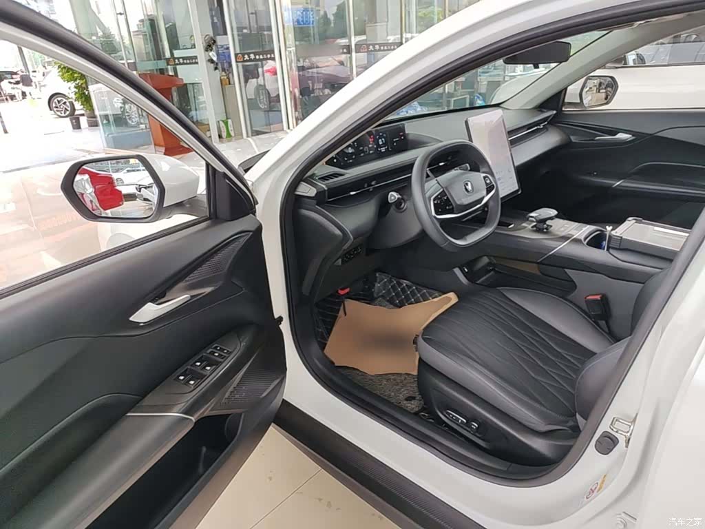 Changan NE, 2023 16