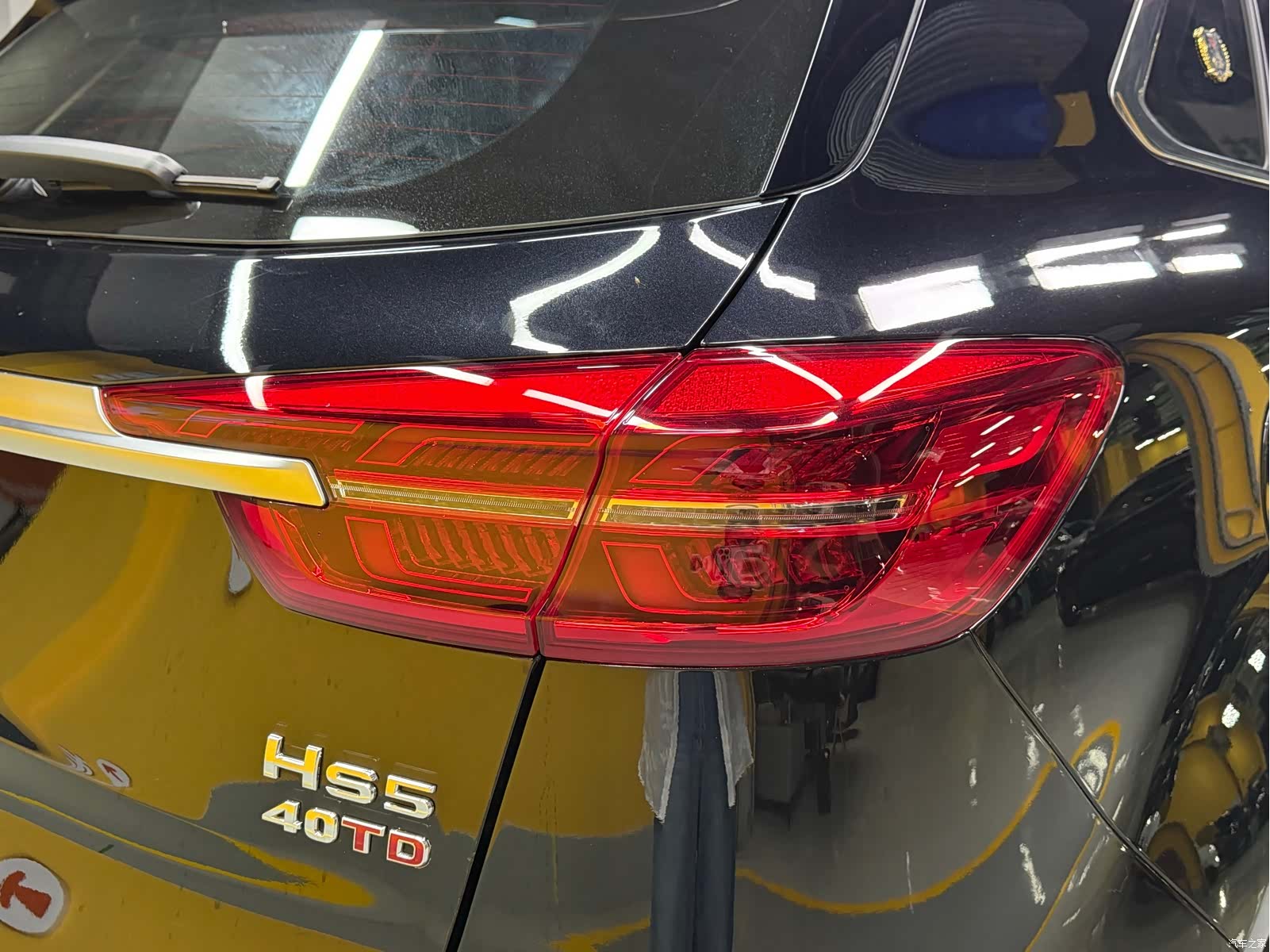 Hongqi HS5, 2023 27