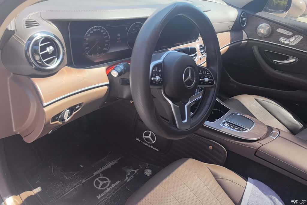Mercedes-Benz E-Class, 2019 12