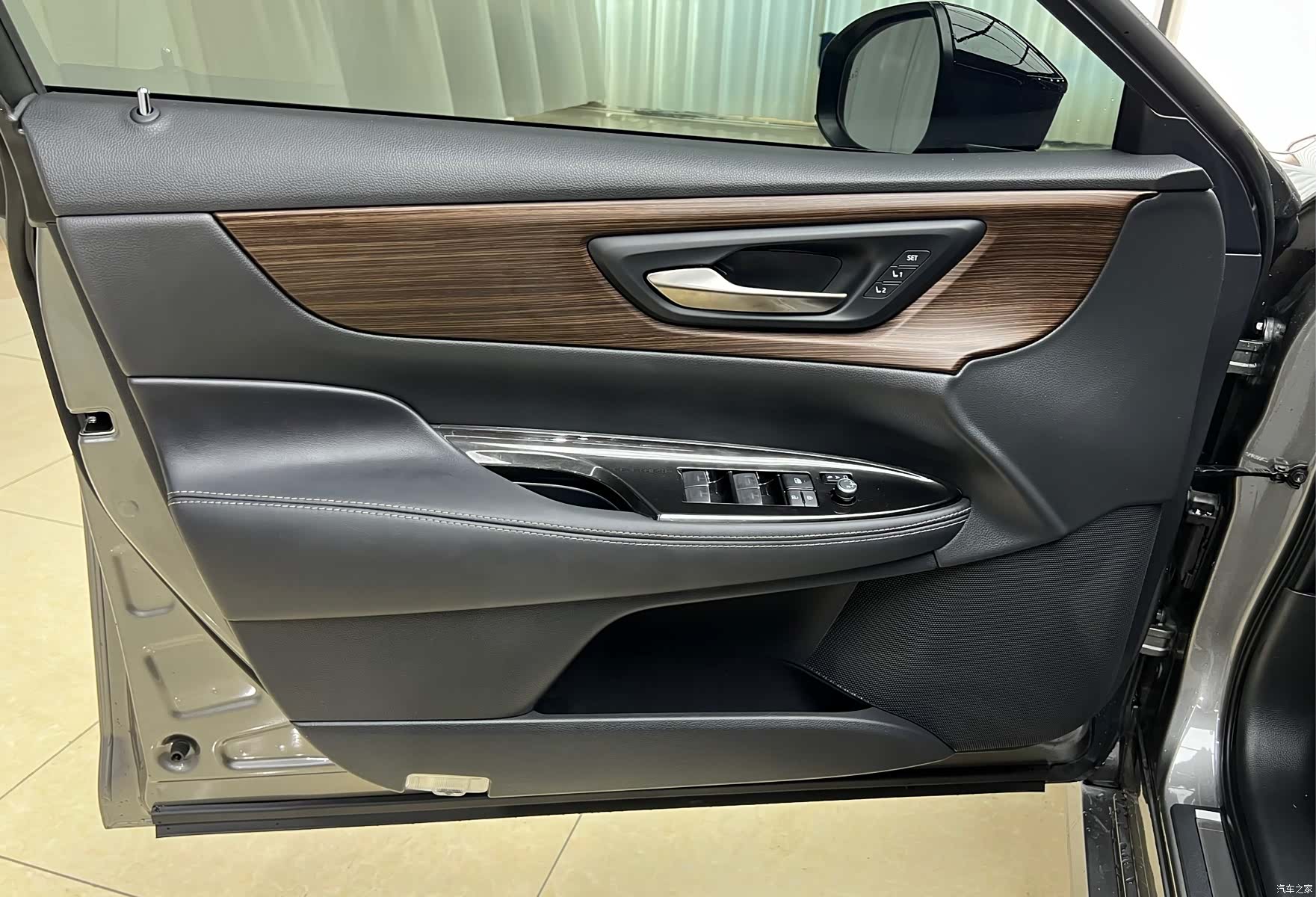 Toyota Crown, 2026 8