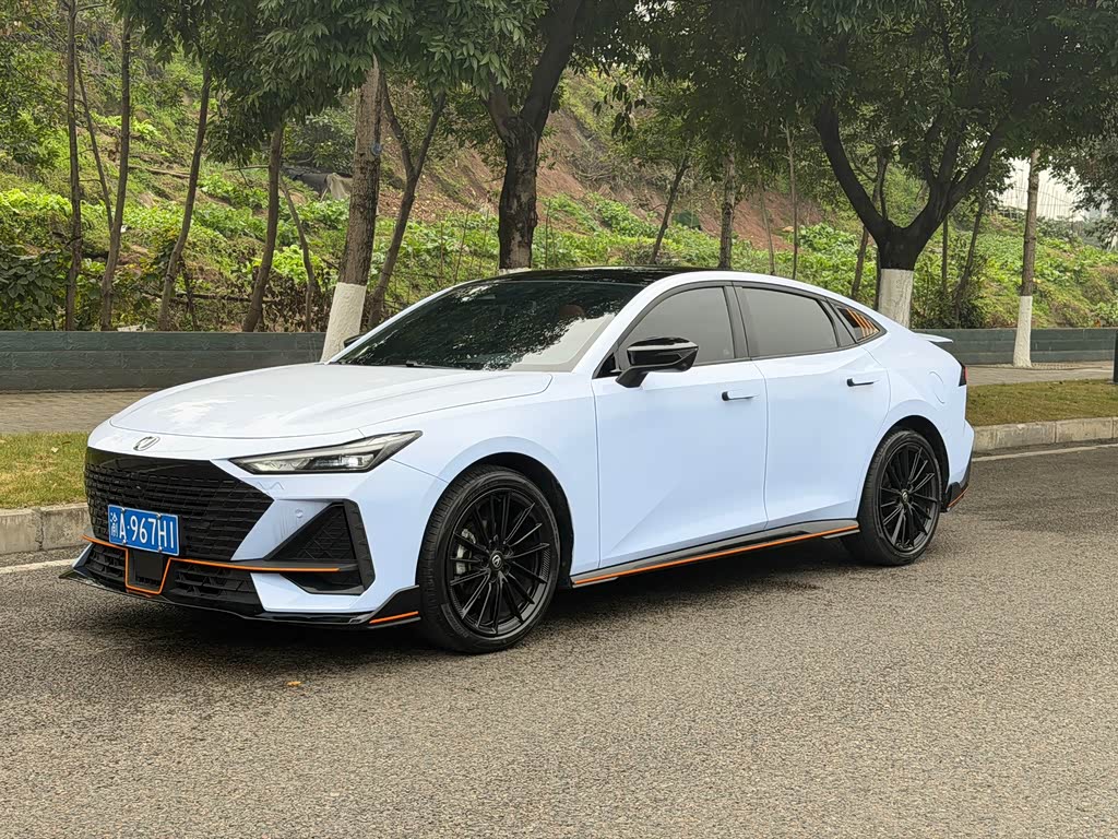 Changan UNI-V 2023 1.5T Sport