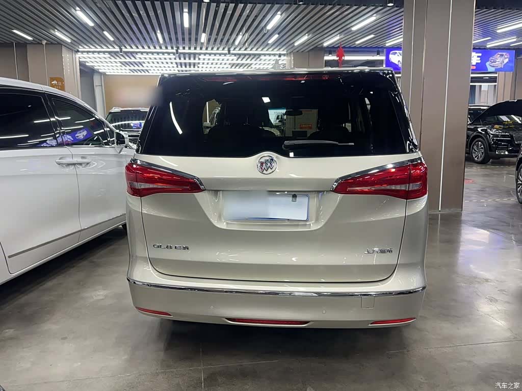 Buick GL8, 2018 7