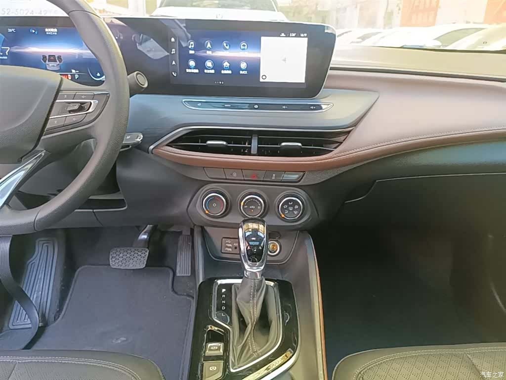 Buick Verano, 2022 13
