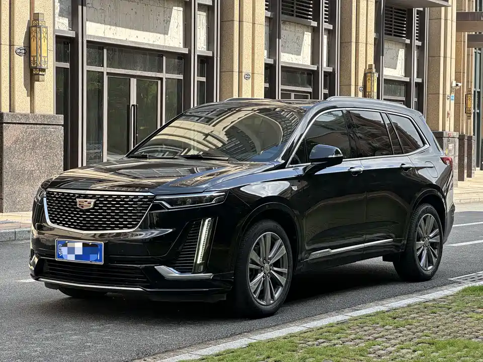 Cadillac XT6