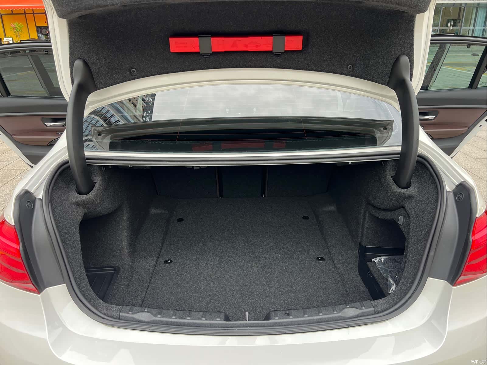 BMW 3 Series, 2019 8