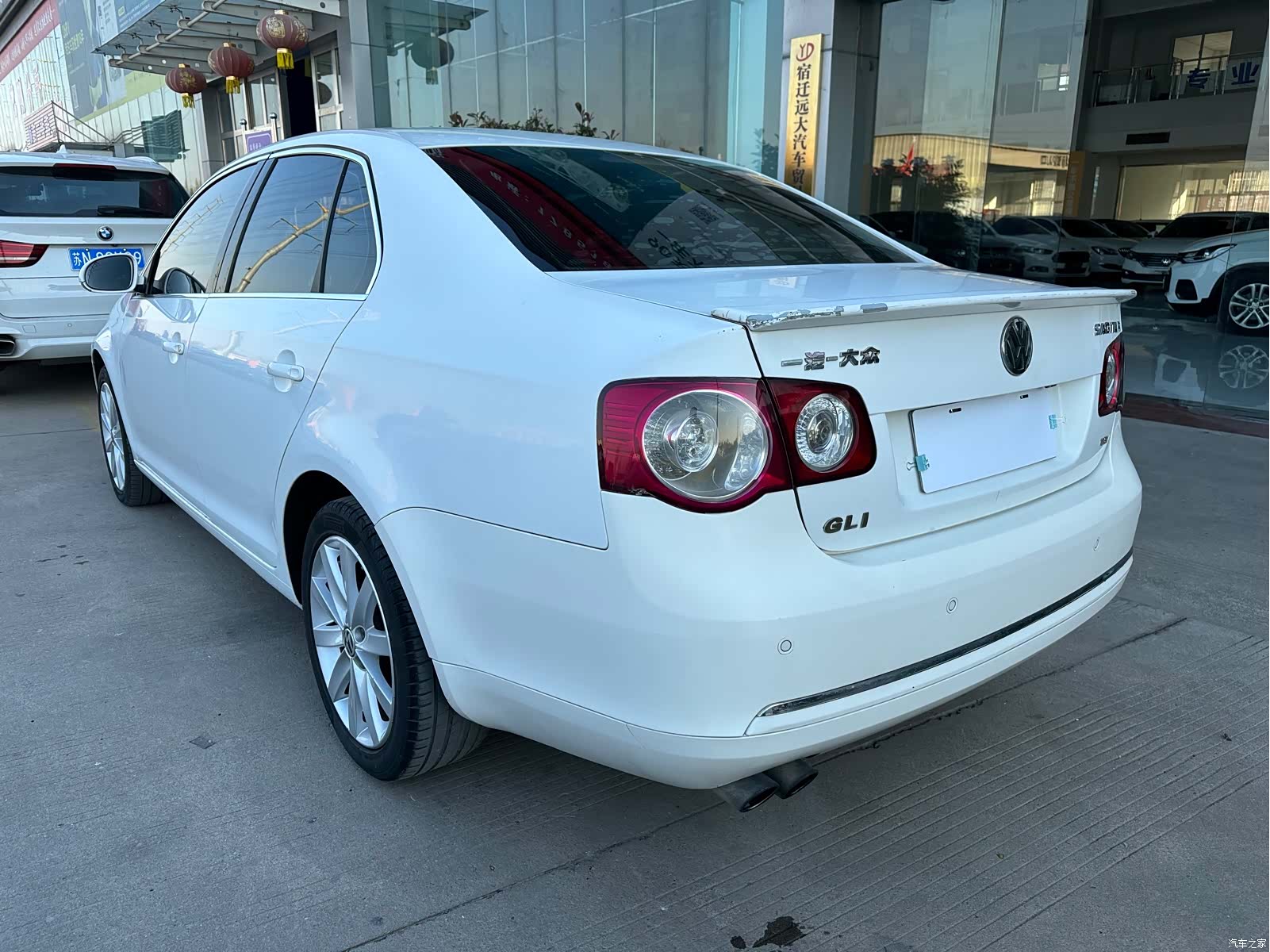 Volkswagen Sagitar, 2011 6