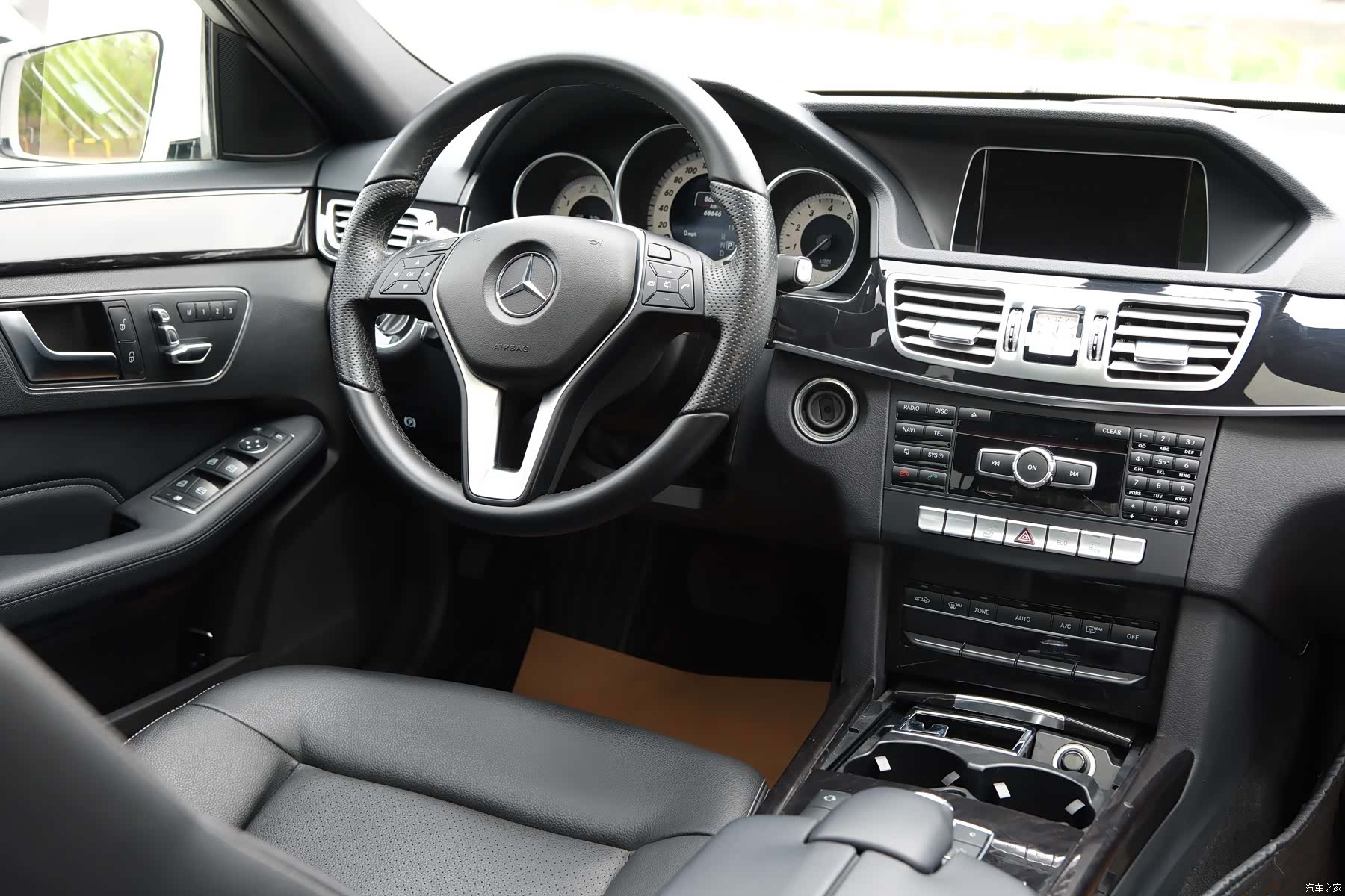 Mercedes-Benz E-Class, 2014 14