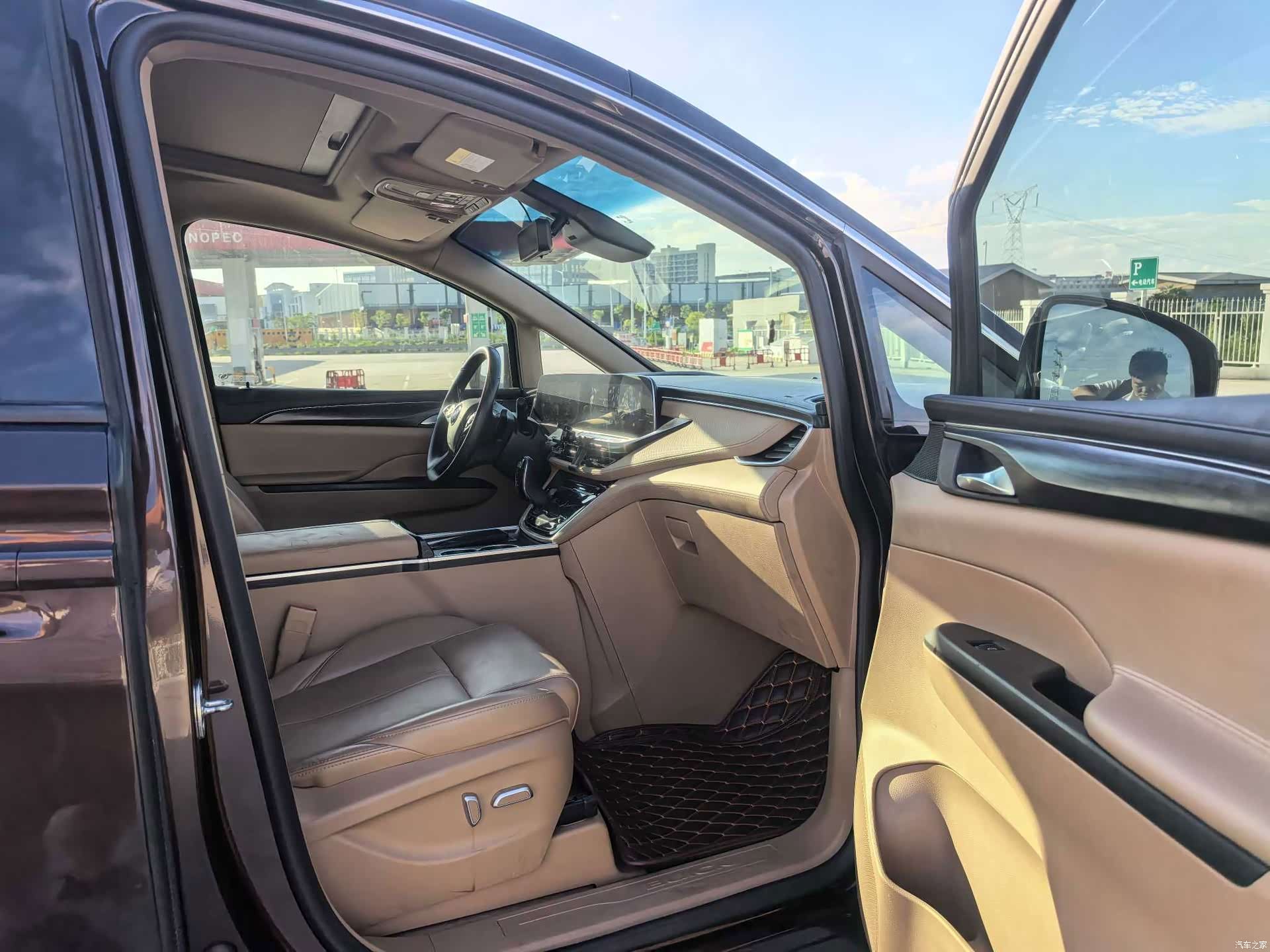 Buick GL8, 2020 13